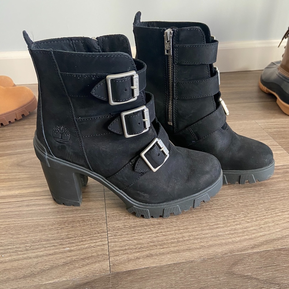 Black TIMBERLAND boots